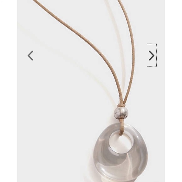 J.jill Smokey glass circle pendant necklace - Picture 5 of 11